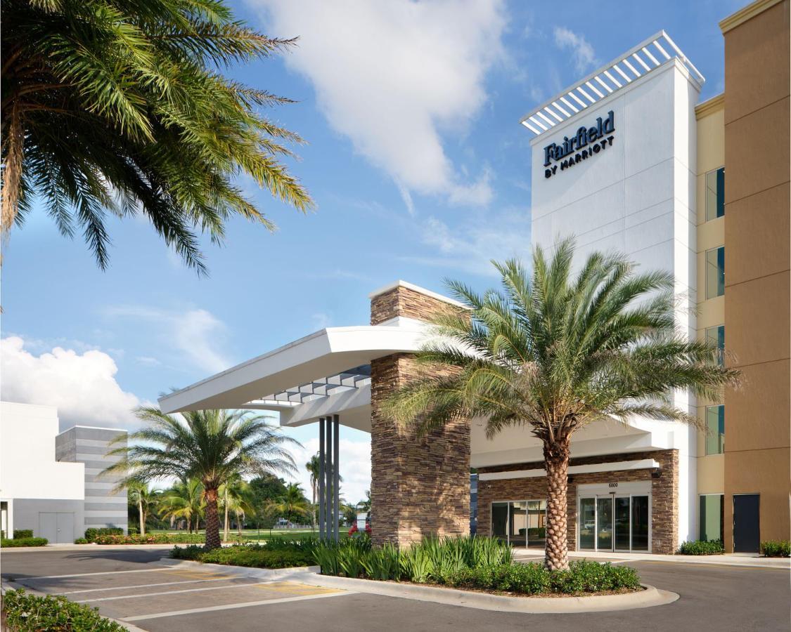Fairfield Inn & Suites By Marriott Fort Lauderdale Northwest Tamarac Exterior photo